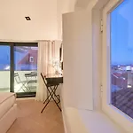 Terrace&shower River View. Apartamento
