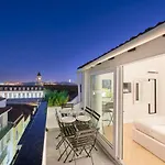 Apartment Terrace&shower River View. Lisbon
