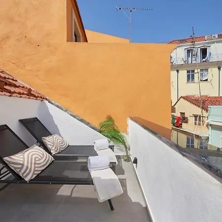 Terrace&shower River View. Apartment *