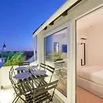 Terrace&shower River View. Lejlighed