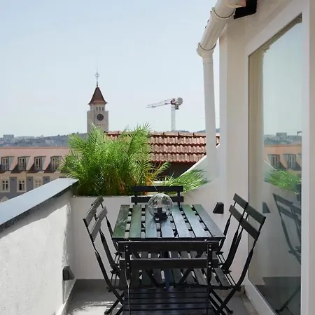Terrace&shower River View. Lizbona